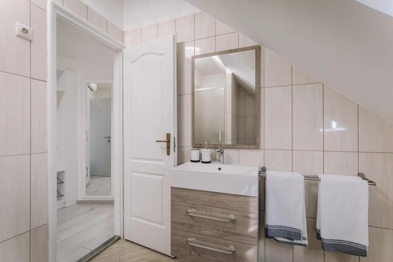 Apartmanhaz Soho Дьёр Экстерьер фото
