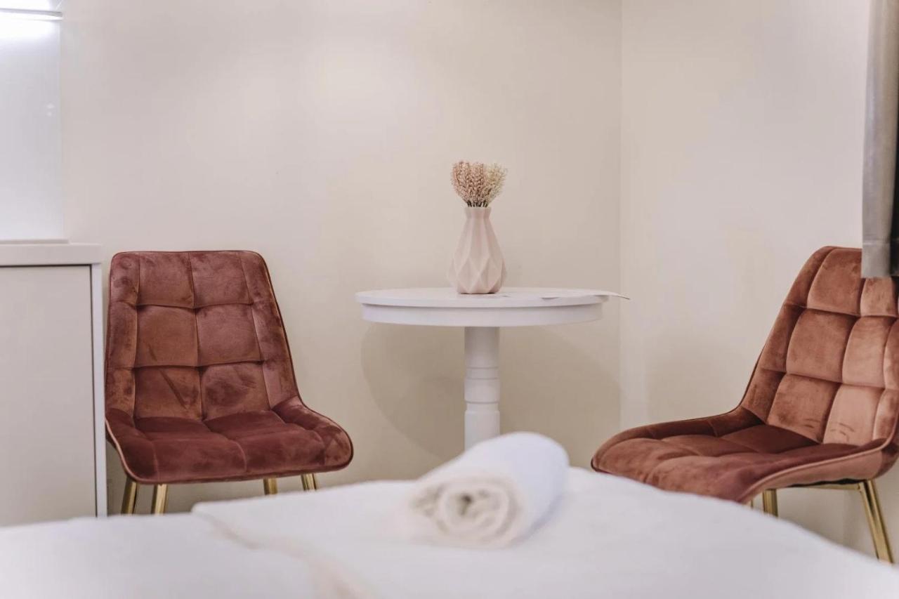 Apartmanhaz Soho Дьёр Экстерьер фото